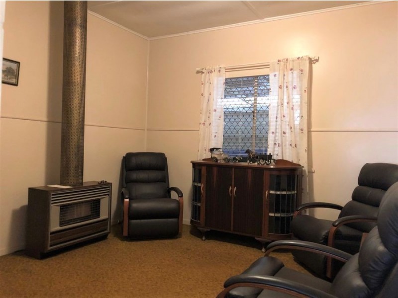 12 Betty Street, Newtown QLD 4350