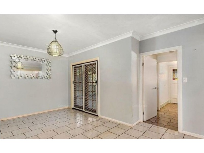 16 Gatfield Street, Newtown QLD 4350