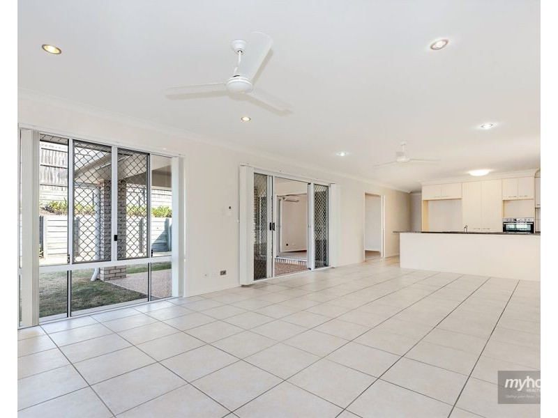 16 Diamantina Drive, Glenvale QLD 4350