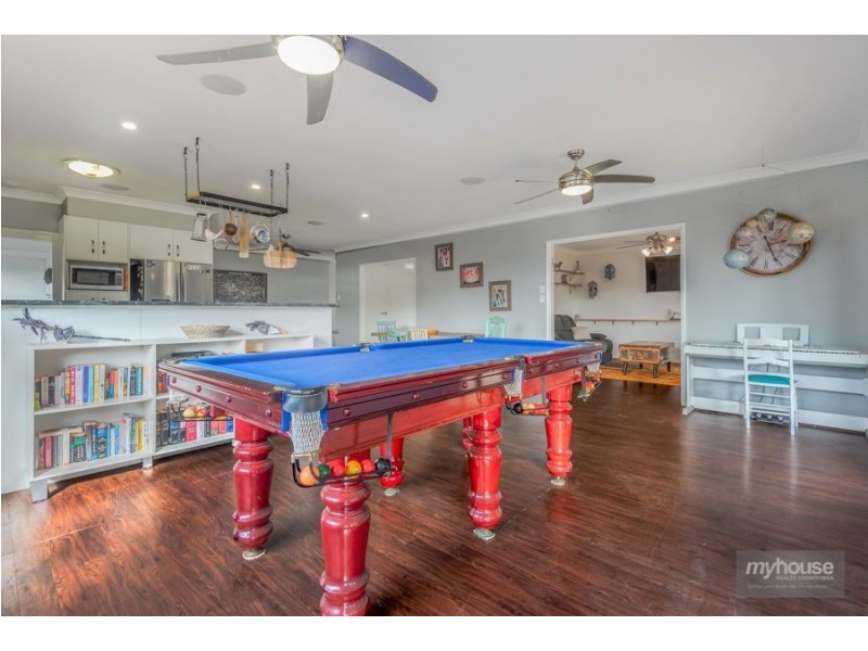 11 Kurrajong Court, Meringandan West QLD 4352