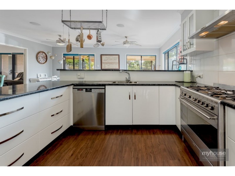 11 Kurrajong Court, Meringandan West QLD 4352