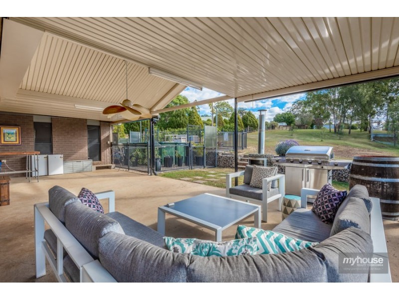 11 Kurrajong Court, Meringandan West QLD 4352