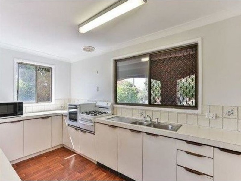 17 Sherry Street, Wilsonton Heights QLD 4350