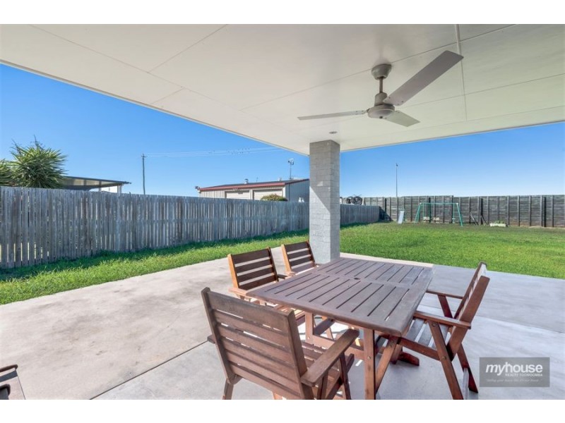 3 Jacaranda Court, Westbrook QLD 4350