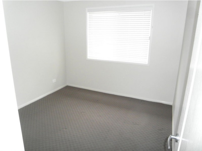 2/21 McMorrow Street, Kearneys Spring QLD 4350