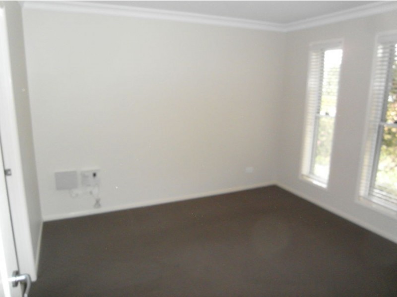 2/21 McMorrow Street, Kearneys Spring QLD 4350