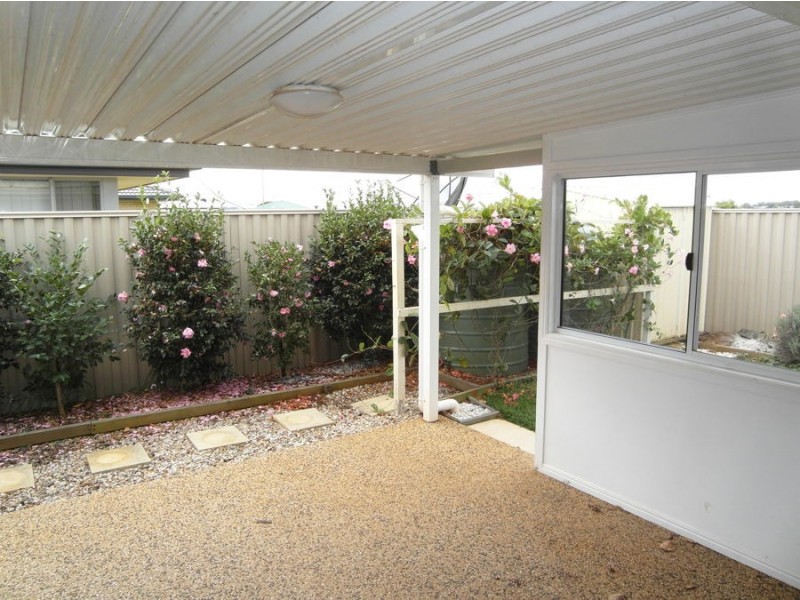 2/21 McMorrow Street, Kearneys Spring QLD 4350