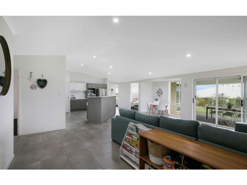 3 Pepperwood Place, Withcott QLD 4352