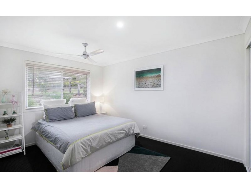 3 Pepperwood Place, Withcott QLD 4352