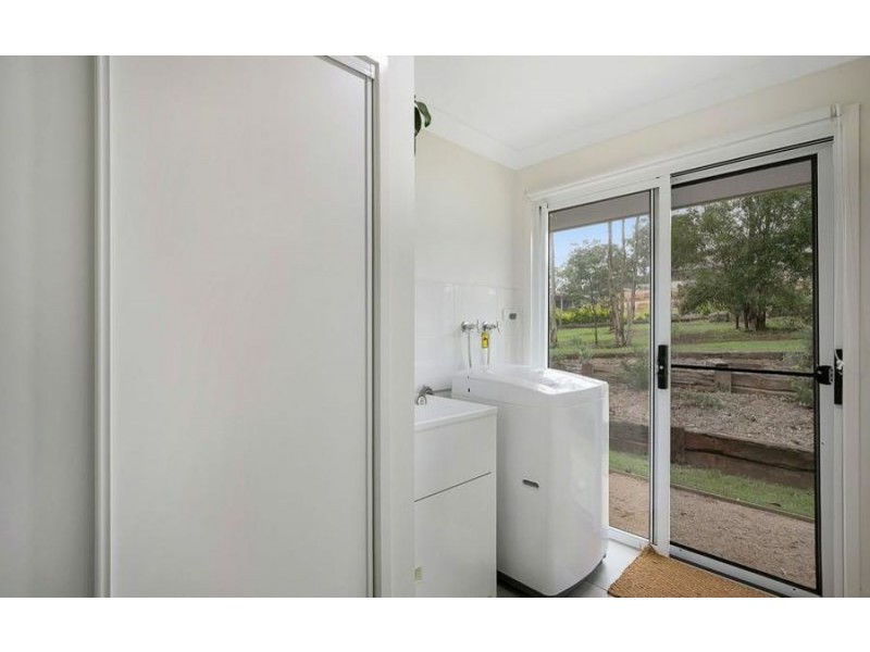 3 Pepperwood Place, Withcott QLD 4352