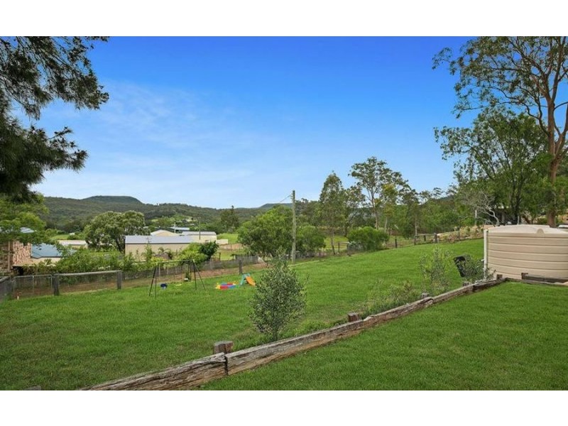 3 Pepperwood Place, Withcott QLD 4352