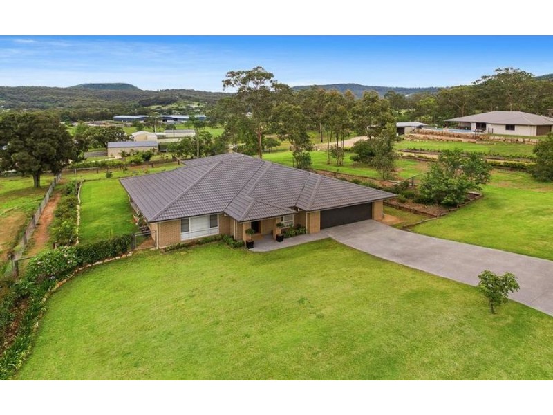 3 Pepperwood Place, Withcott QLD 4352