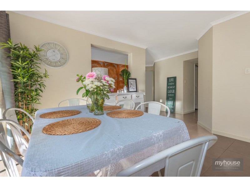 31 Sunset Drive, Glenvale QLD 4350