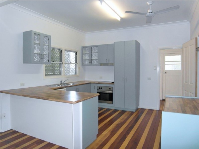 89 Anzac Avenue, Newtown QLD 4350