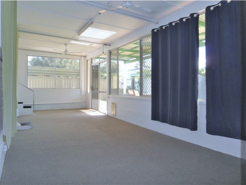 89 Anzac Avenue, Newtown QLD 4350