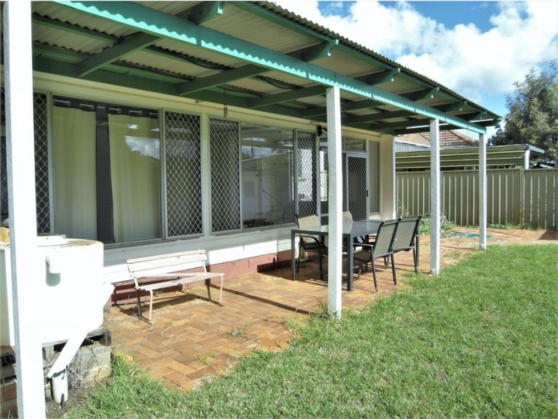 89 Anzac Avenue, Newtown QLD 4350