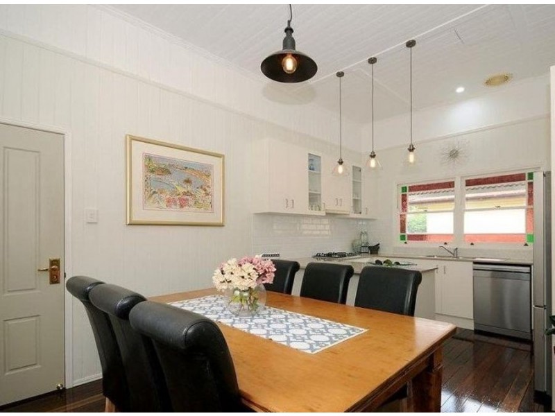 9 Sir Street, North Toowoomba QLD 4350