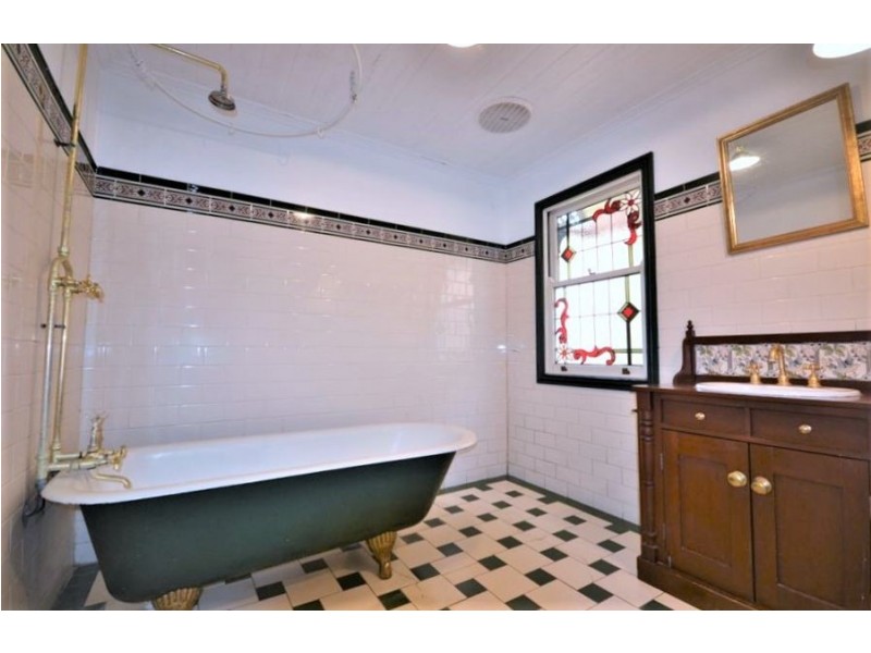 158 Campbell Street, Toowoomba City QLD 4350