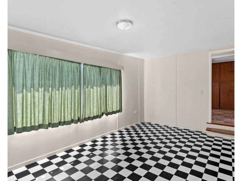 70 Drummond Street, Rangeville QLD 4350