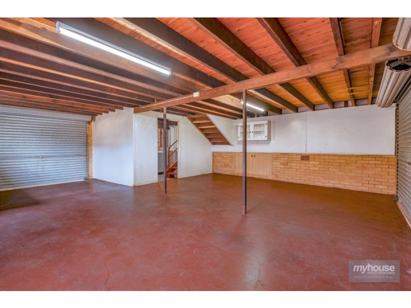 11 Erin Street, Wilsonton QLD 4350