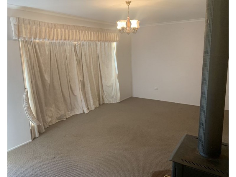 10 Burgundy Street, Wilsonton Heights QLD 4350