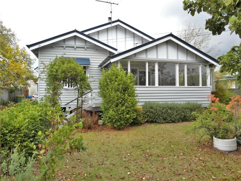 54 Rome Street, Newtown QLD 4350