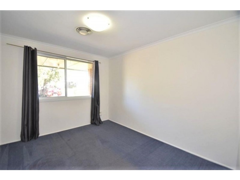 11 Regent Street, Darling Heights QLD 4350