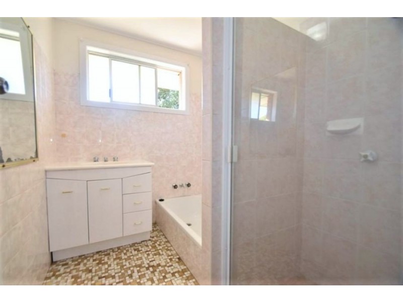 11 Regent Street, Darling Heights QLD 4350