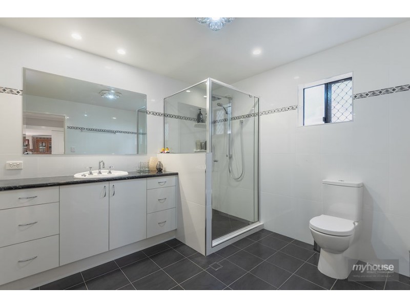 18 Perth Street, Rangeville QLD 4350