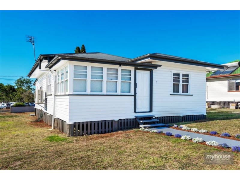 2 First Avenue, Harristown QLD 4350