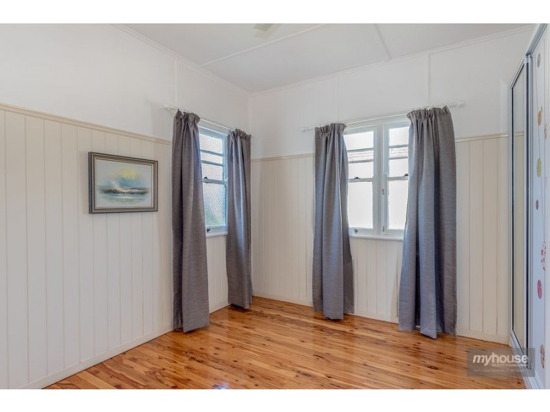 2 First Avenue, Harristown QLD 4350