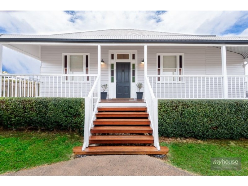 16 Kenilworth Street, North Toowoomba QLD 4350