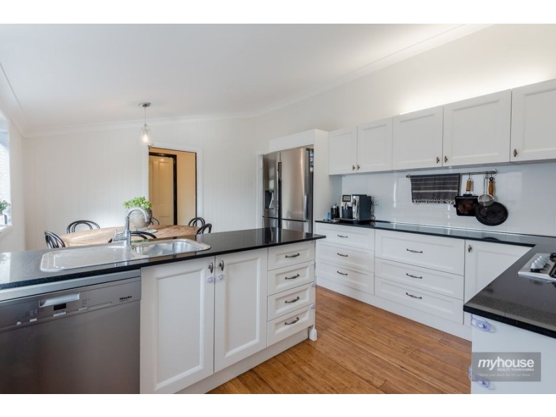 16 Kenilworth Street, North Toowoomba QLD 4350