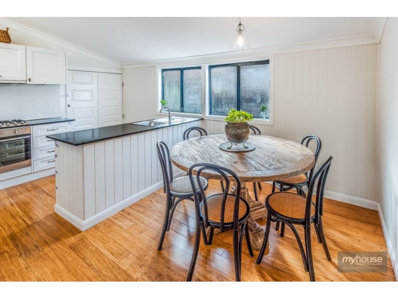 16 Kenilworth Street, North Toowoomba QLD 4350