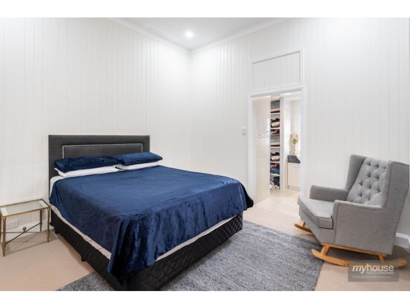 16 Kenilworth Street, North Toowoomba QLD 4350