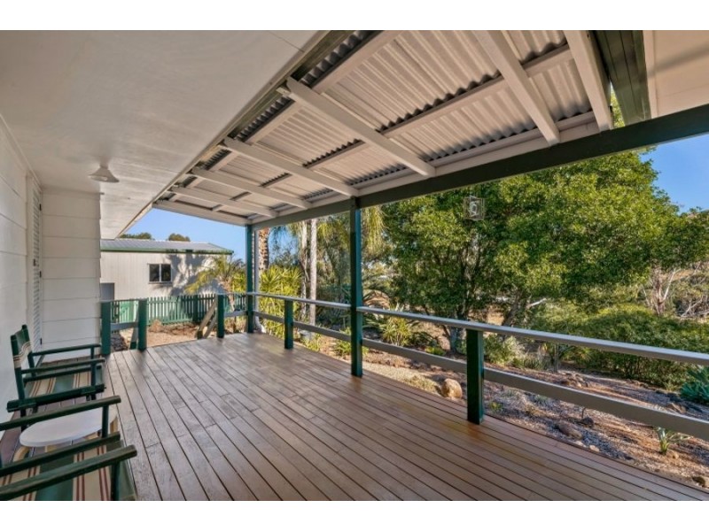 8 Redlands Drive, Gowrie Junction QLD 4352