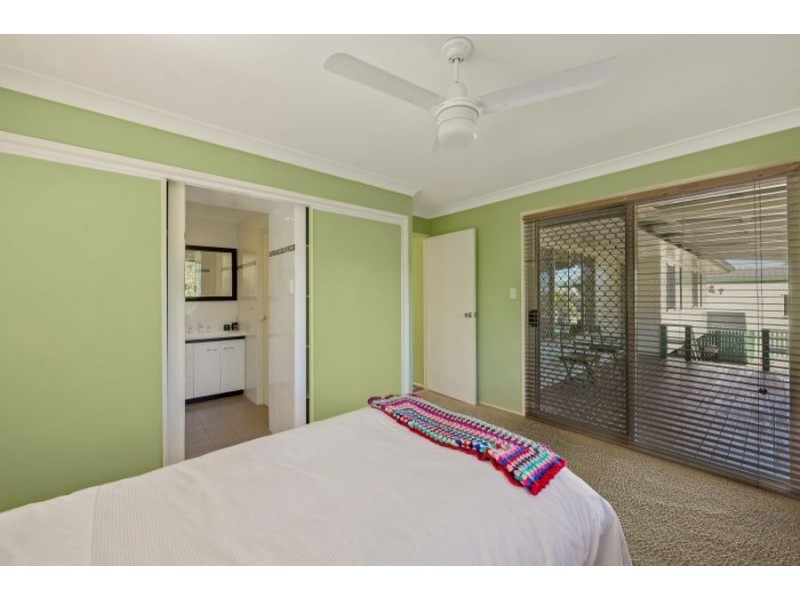8 Redlands Drive, Gowrie Junction QLD 4352