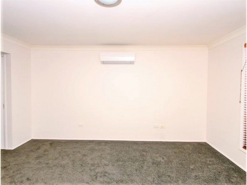 24 Hoepper Street, Kearneys Spring QLD 4350