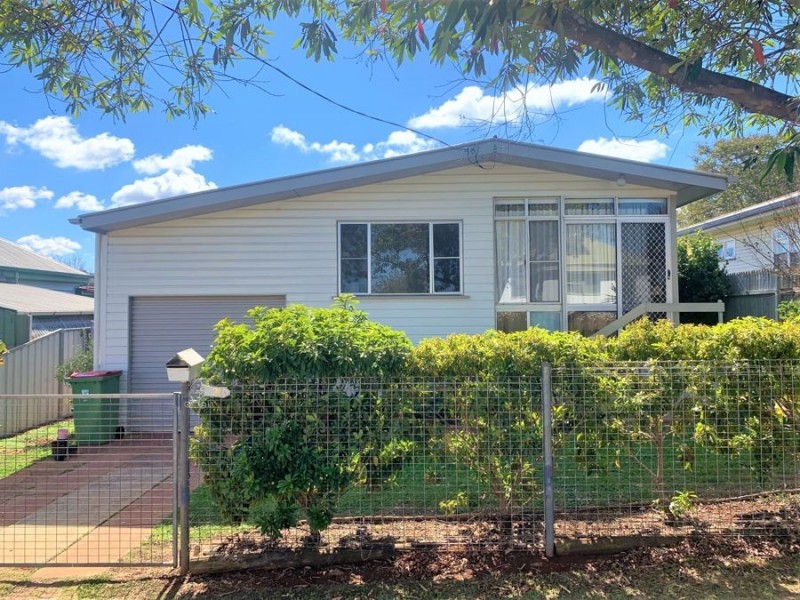 21a Chamberlain Street, North Toowoomba QLD 4350
