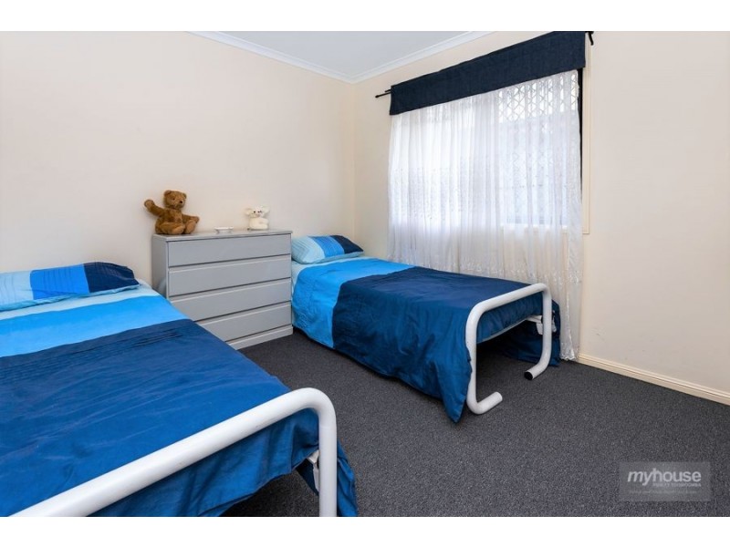 12 Cinnamon Drive, Glenvale QLD 4350