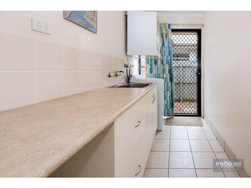 12 Cinnamon Drive, Glenvale QLD 4350