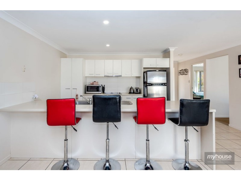 10 Alpine Court, Cranley QLD 4350
