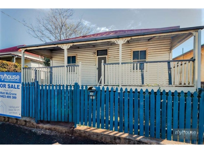 41 West Street, Newtown QLD 4350