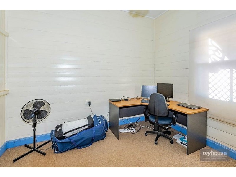 41 West Street, Newtown QLD 4350