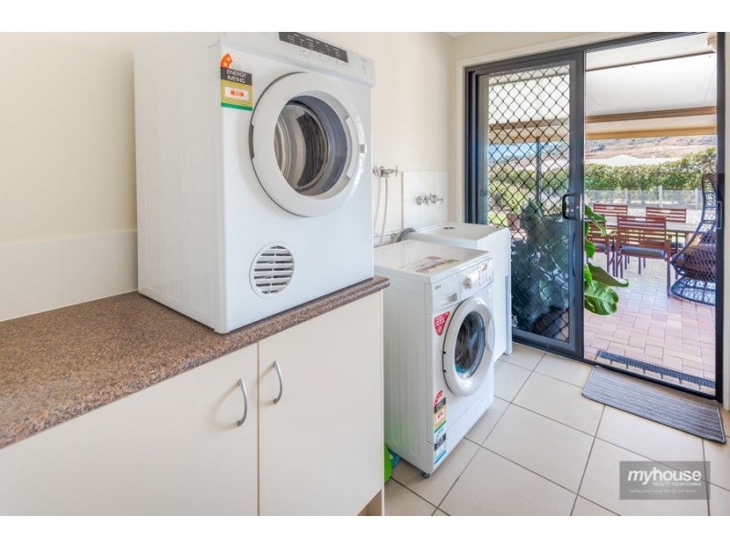 7 Phoebe Court, Cotswold Hills QLD 4350