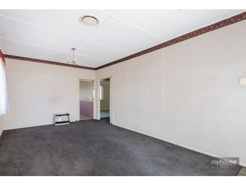 10 Goode Street, Newtown QLD 4350