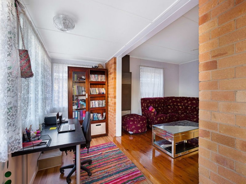 2 Shennan Street, Harristown QLD 4350