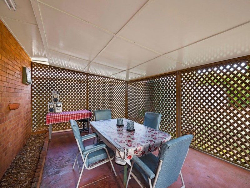 2 Shennan Street, Harristown QLD 4350