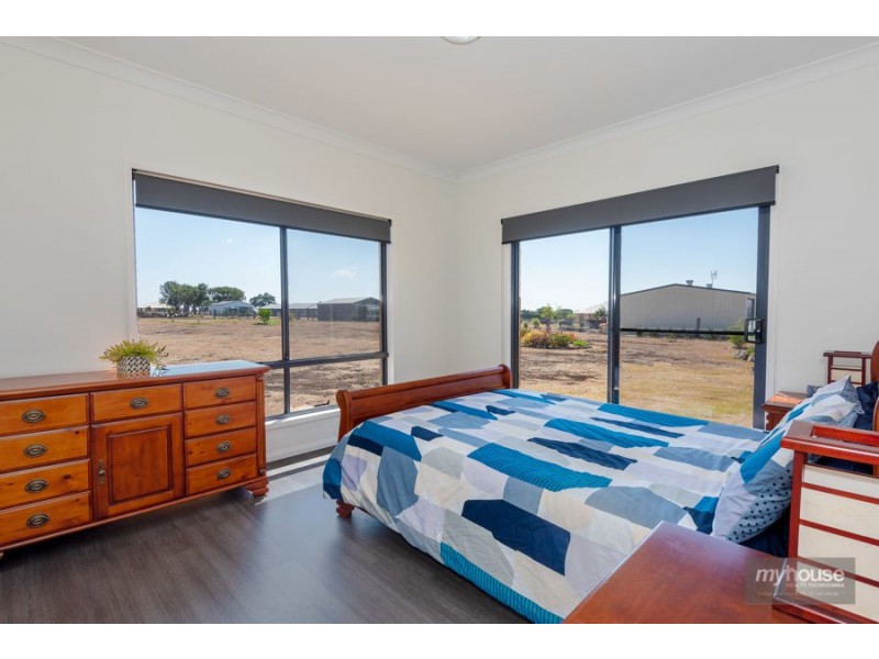 14 Hilltop Drive, Gowrie Junction QLD 4352