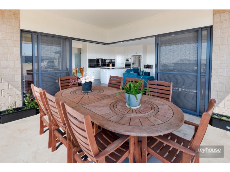 14 Hilltop Drive, Gowrie Junction QLD 4352